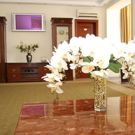 Platinum Hotel Κισινάου Εξωτερικό φωτογραφία