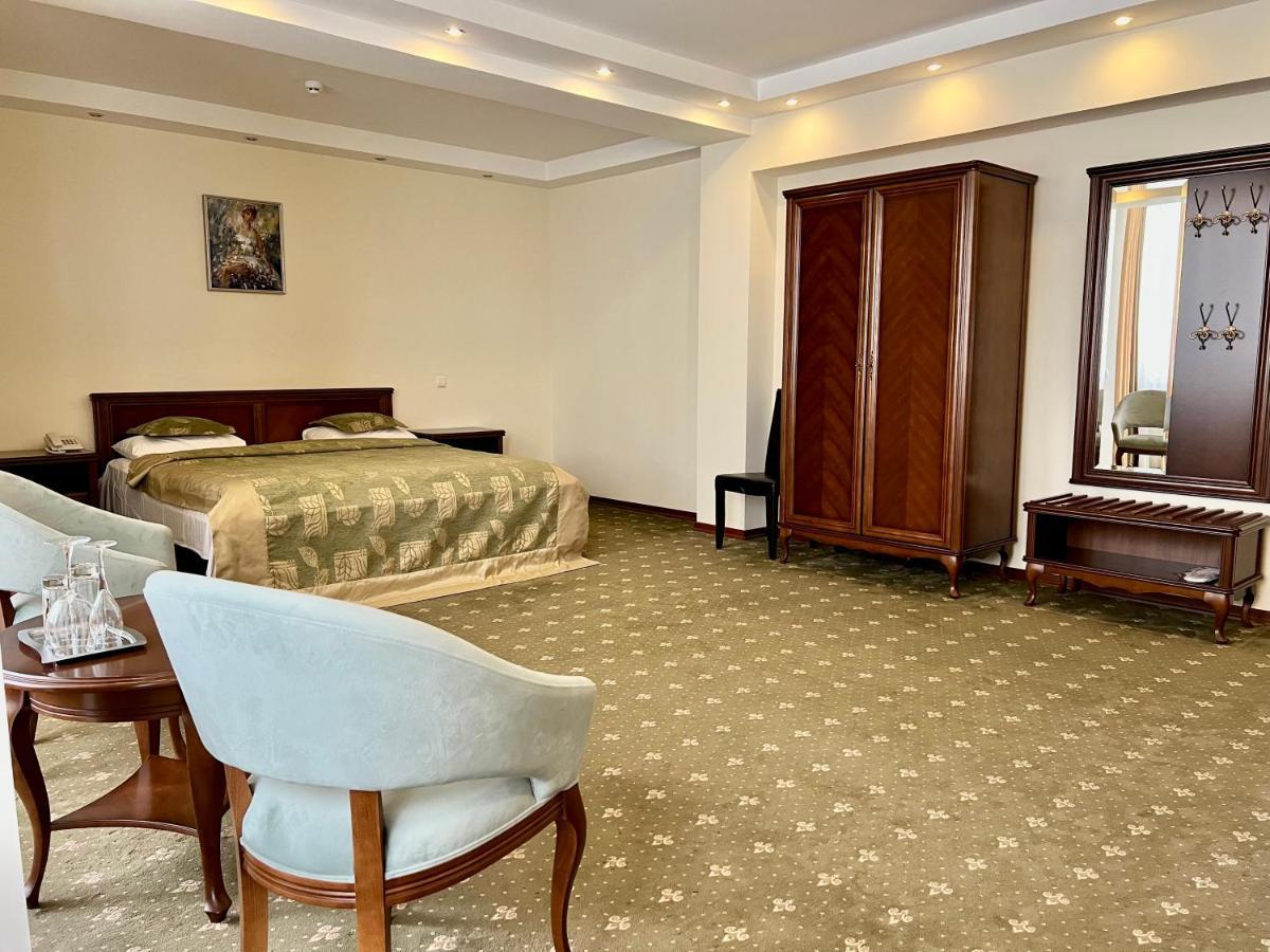 Platinum Hotel Κισινάου Εξωτερικό φωτογραφία