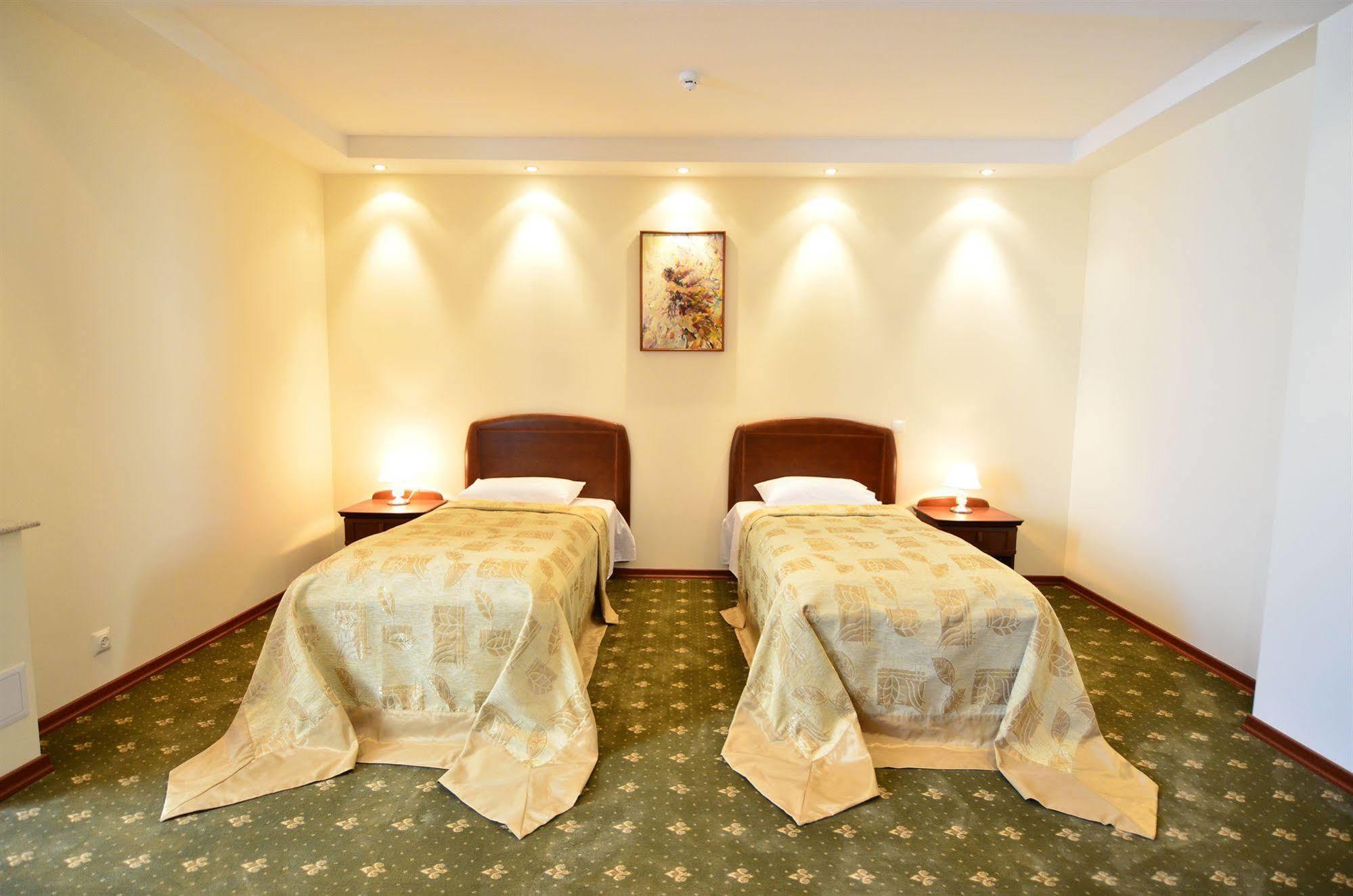 Platinum Hotel Κισινάου Εξωτερικό φωτογραφία